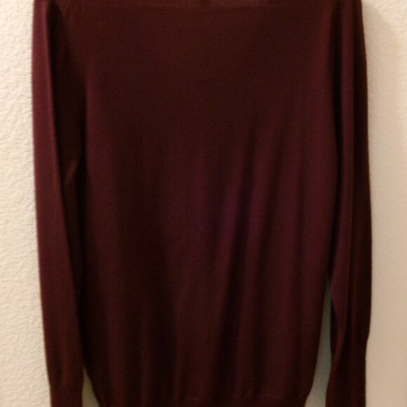 NWTS, J. CREW, SIZE L, BURGUNDY, V NECK, LIGHT WEIGHT, LONG SLEEVE SWEATER - Picture 2 of 3